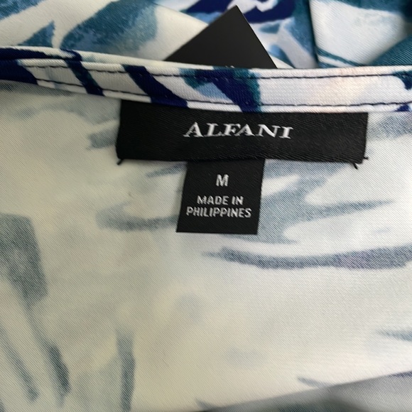 Alfani Blue and White Fern Print Swing Top - Picture 6 of 8